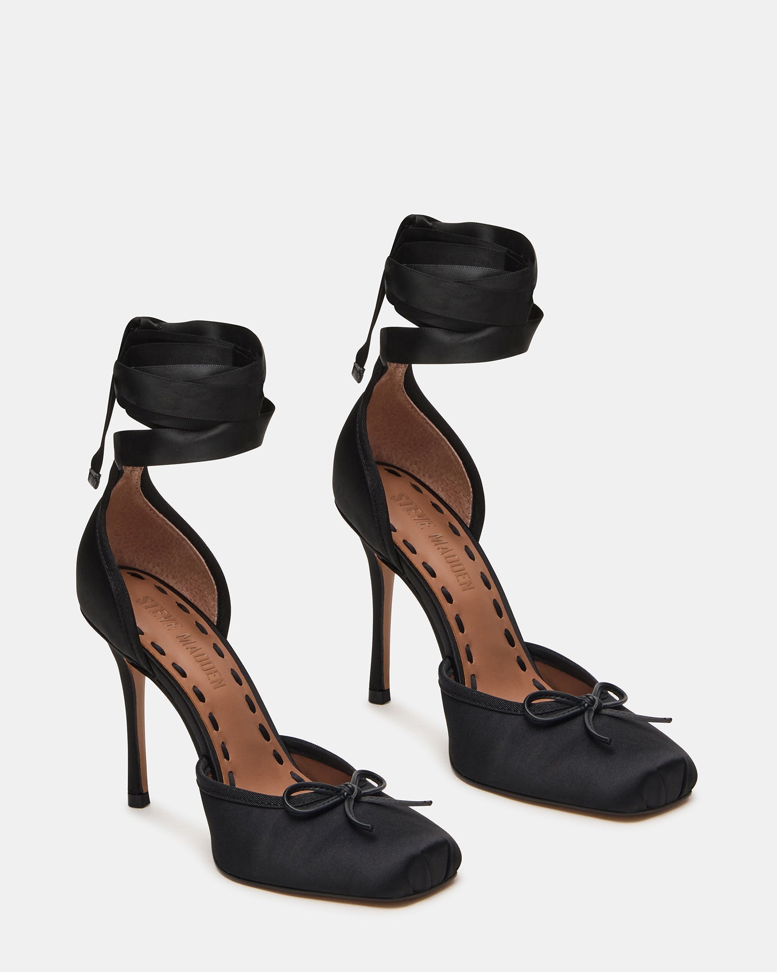 LARINA BLACK SATIN - Women's Shoes - Steve Madden Canada