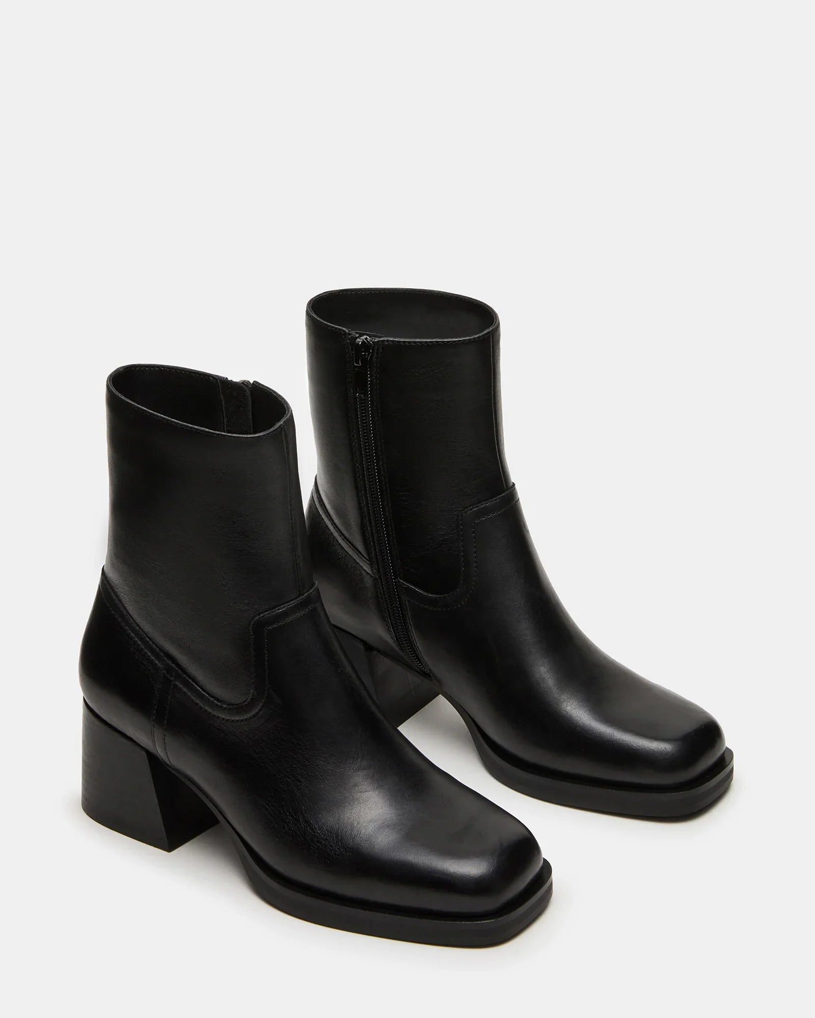 LATCHES BLACK LEATHER - Women's Shoes - Steve Madden Canada