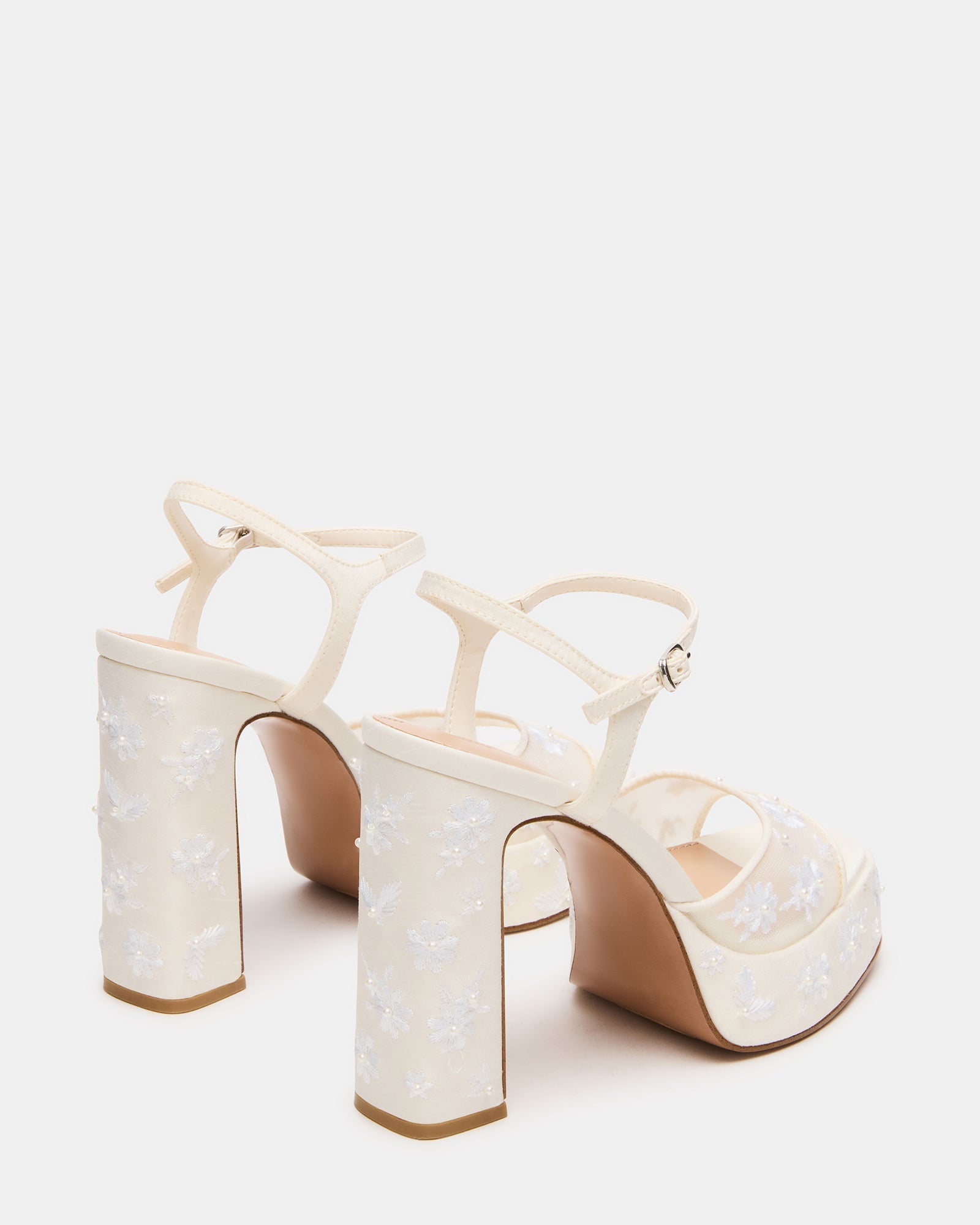 LIANDRA-E WHITE - Women's Shoes - Steve Madden Canada