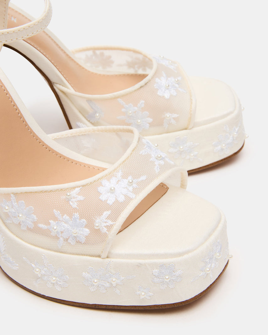LIANDRA-E WHITE - Women's Shoes - Steve Madden Canada