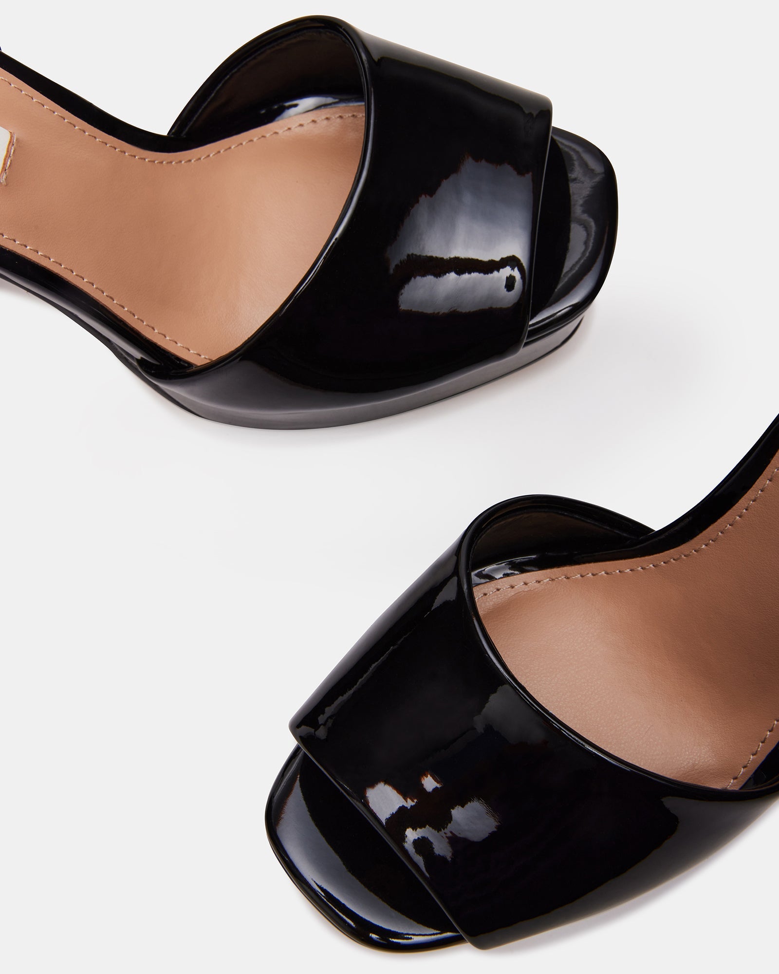 LOURDES BLACK PATENT - Women's Shoes - Steve Madden Canada