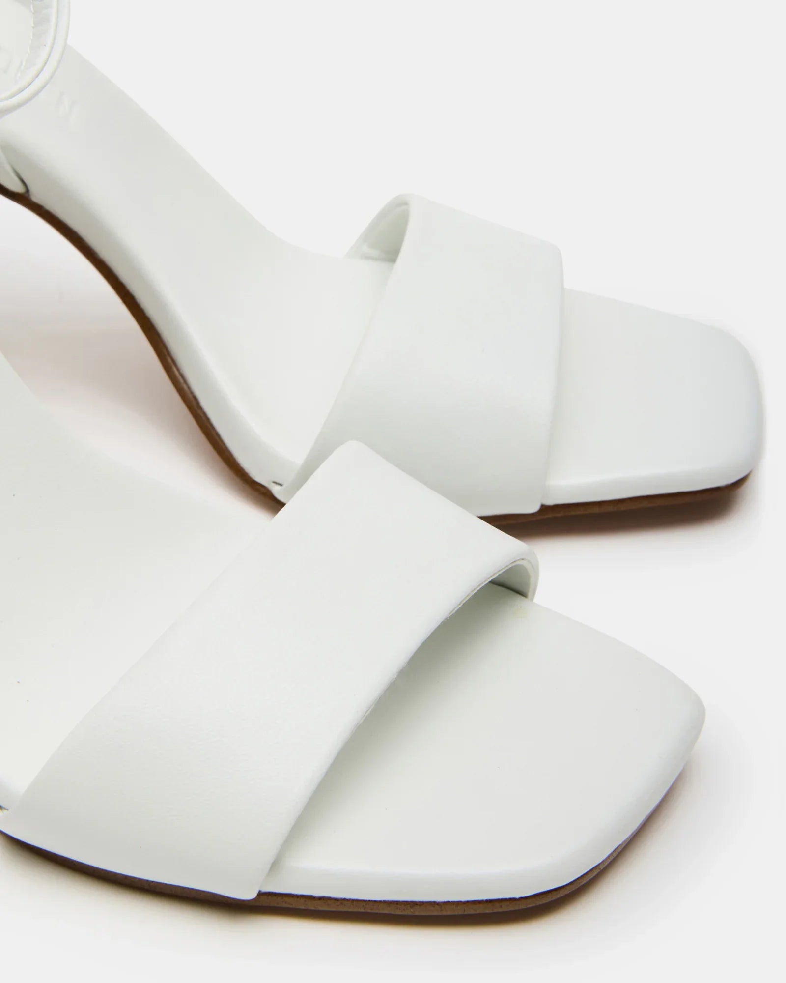 MESSA WHITE LEATHER - Women's Shoes - Steve Madden Canada