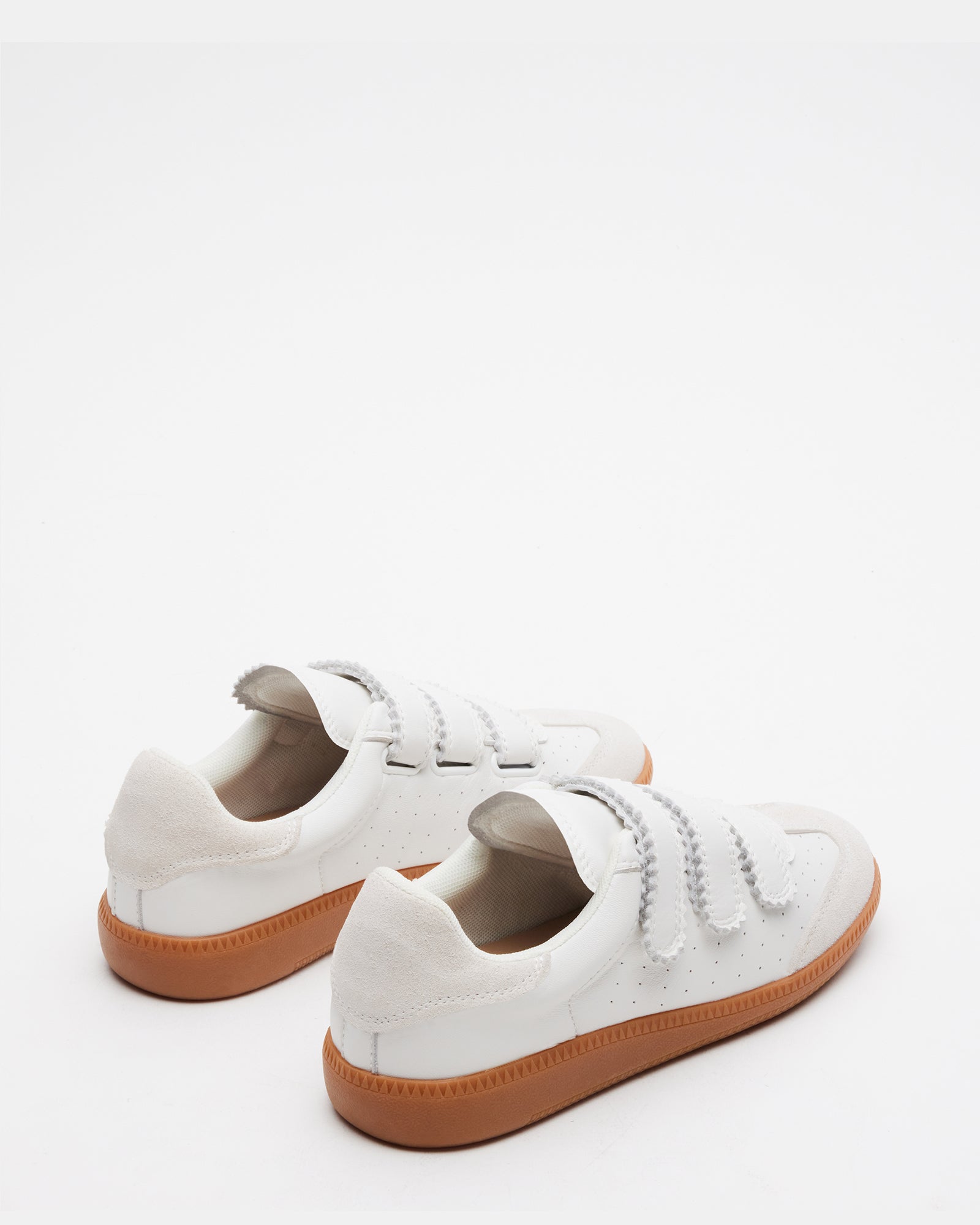 MOMENTUM WHITE - Women's Shoes - Steve Madden Canada