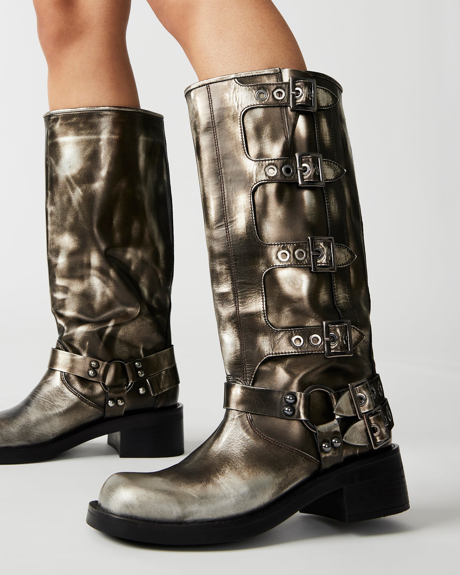ROCKYY SILVER LEATHER - Women's Shoes - Steve Madden Canada