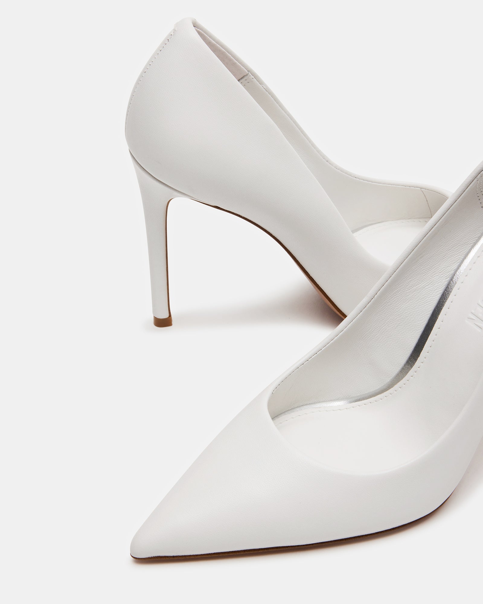 THRIVE WHITE LEATHER - Women's Shoes - Steve Madden Canada