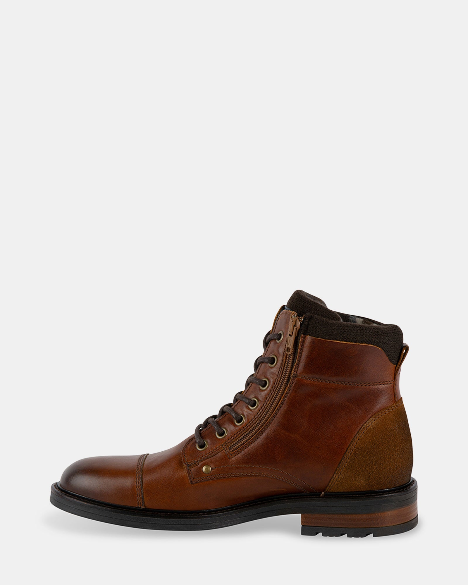 USKO COGNAC LEATHER - Men's Shoes - Steve Madden Canada