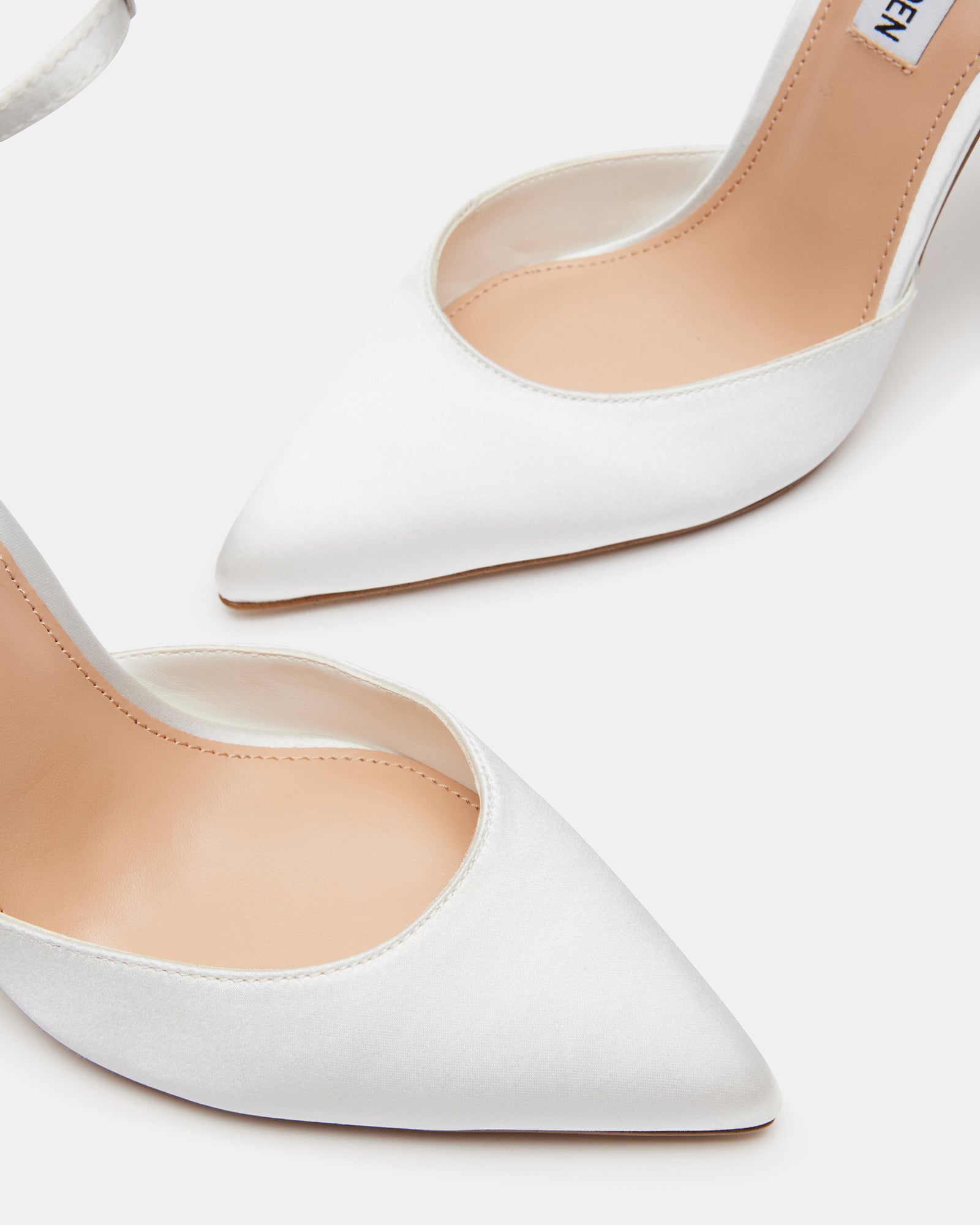 VALENTEEN WHITE FABRIC - Women's Shoes - Steve Madden Canada