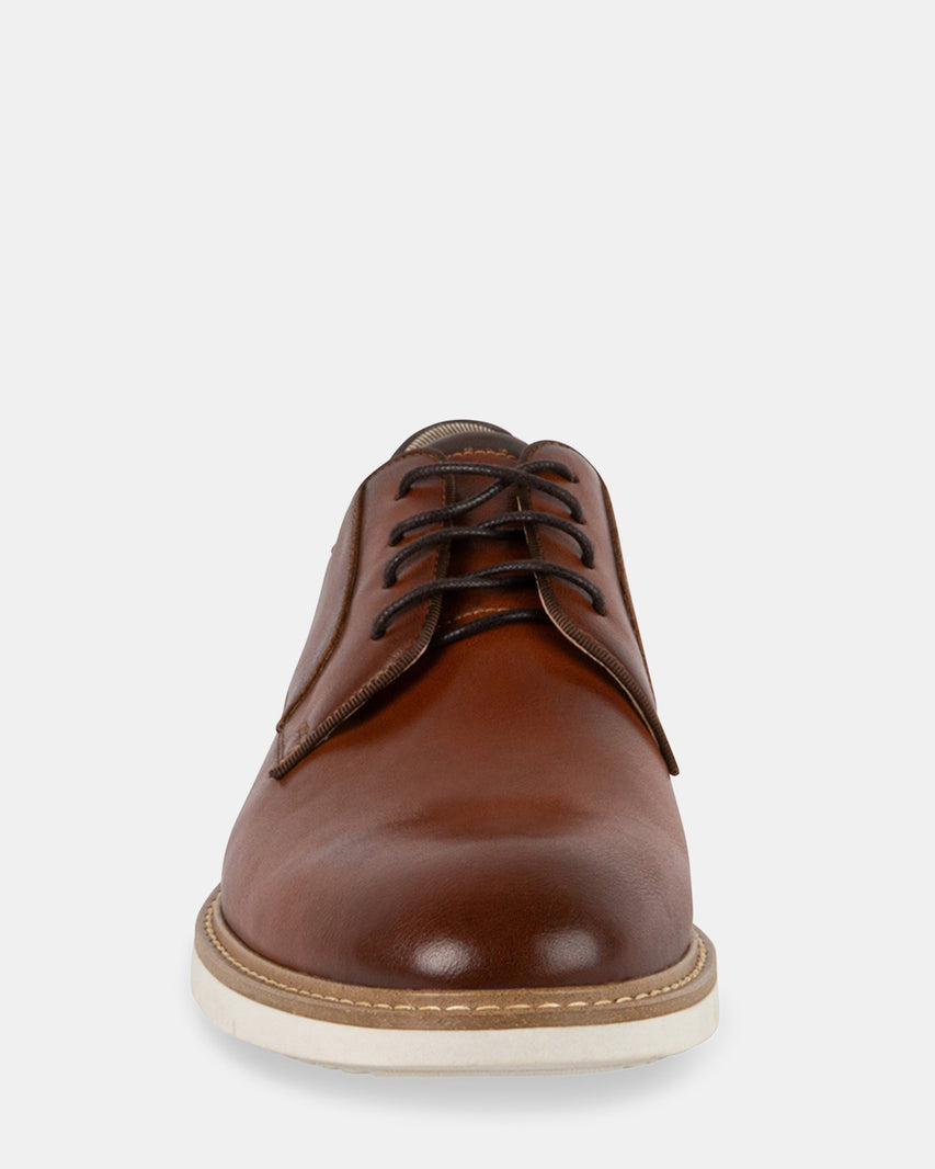 WAYWARD COGNAC - Men's Shoes - Steve Madden Canada