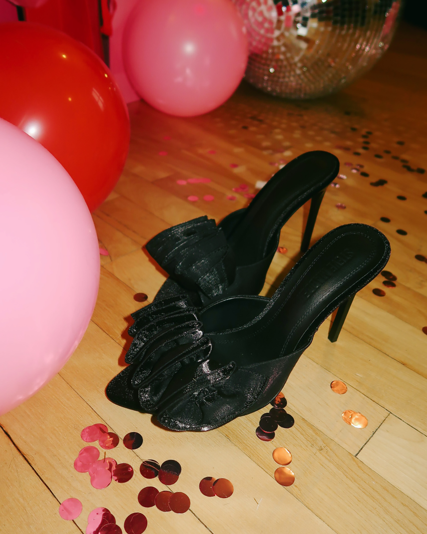 AFFINITY BLACK SATIN - Women's Shoes - Steve Madden Canada