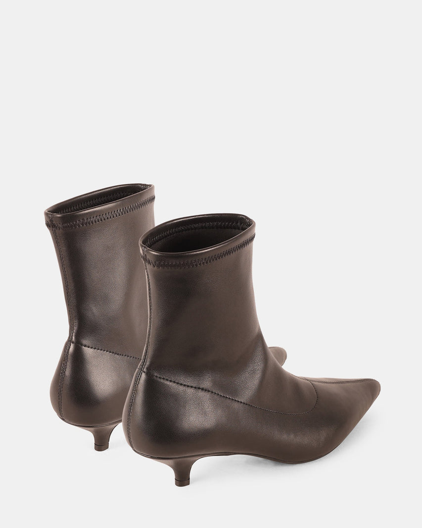 EDGEE BLACK - Women's Shoes - Steve Madden Canada