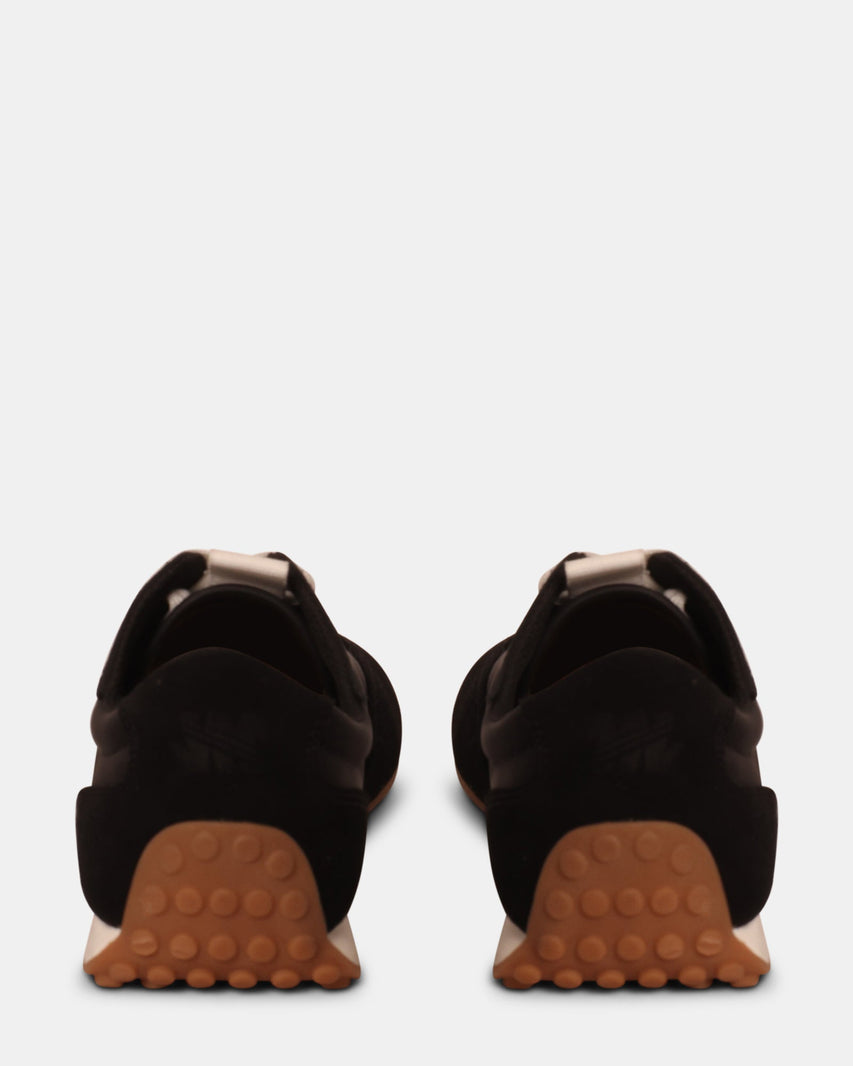 CASPER BLACK WHITE - Women's Shoes - Steve Madden Canada