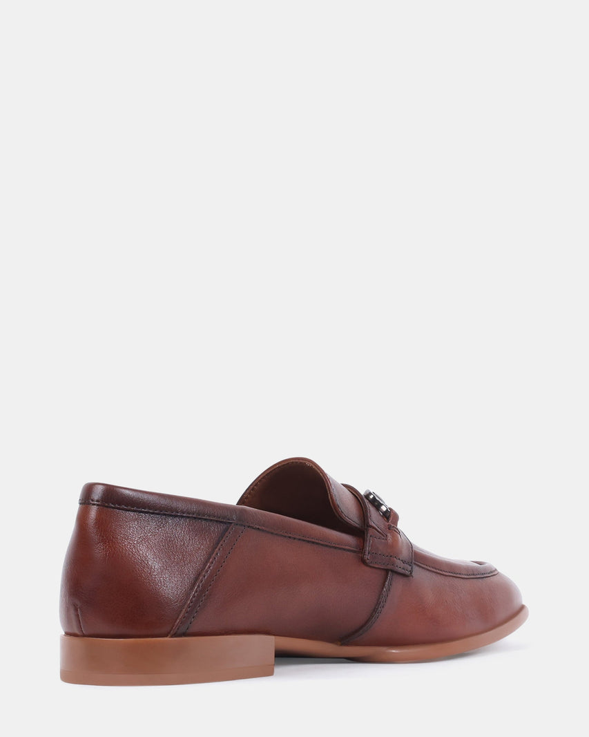 SWAZZEY TAN LEATHER