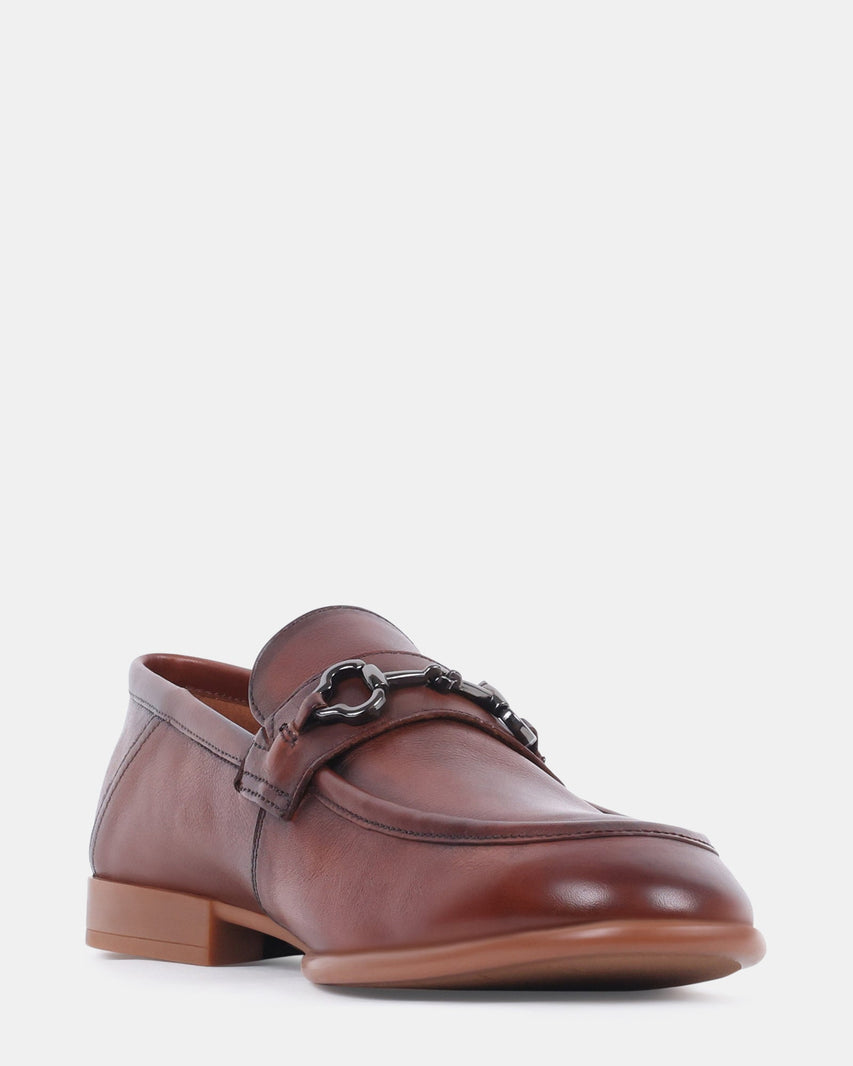 SWAZZEY TAN LEATHER