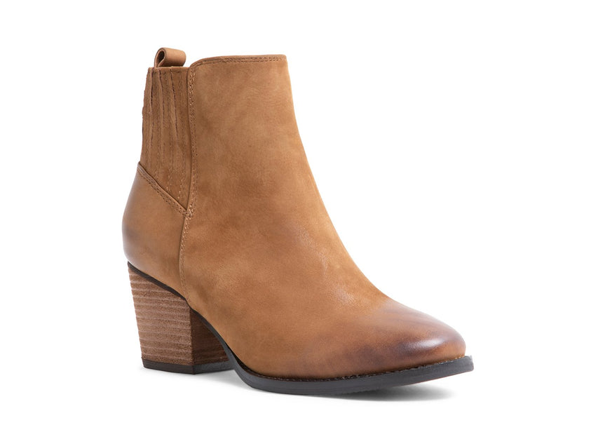 NIKII TAN NUBUCK - Shoes - Steve Madden Canada