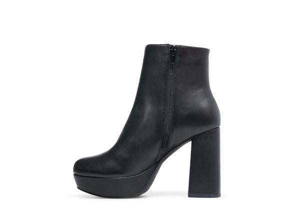 GRATIFY BLACK LEATHER - Shoes - Steve Madden Canada