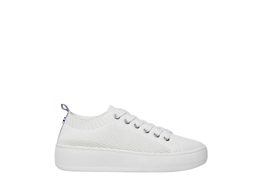 BARDOO WHITE - Shoes - Steve Madden Canada