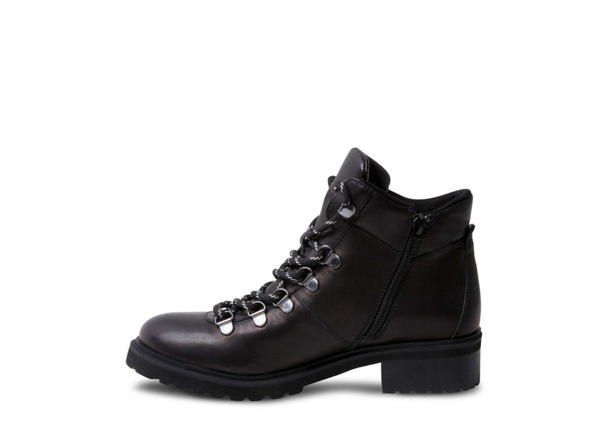 LORA BLACK LEATHER - Shoes - Steve Madden Canada