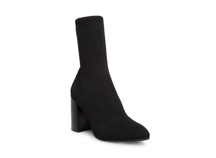TRENT BLACK FABRIC - Shoes - Steve Madden Canada
