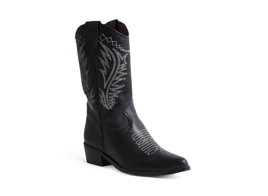 DAKKOTAA BLACK LEATHER - Shoes - Steve Madden Canada