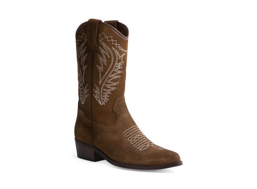 DAKKOTAA TAN SUEDE - Shoes - Steve Madden Canada