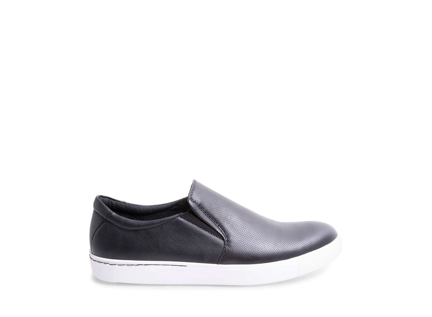 IZZY BLACK - Shoes - Steve Madden Canada