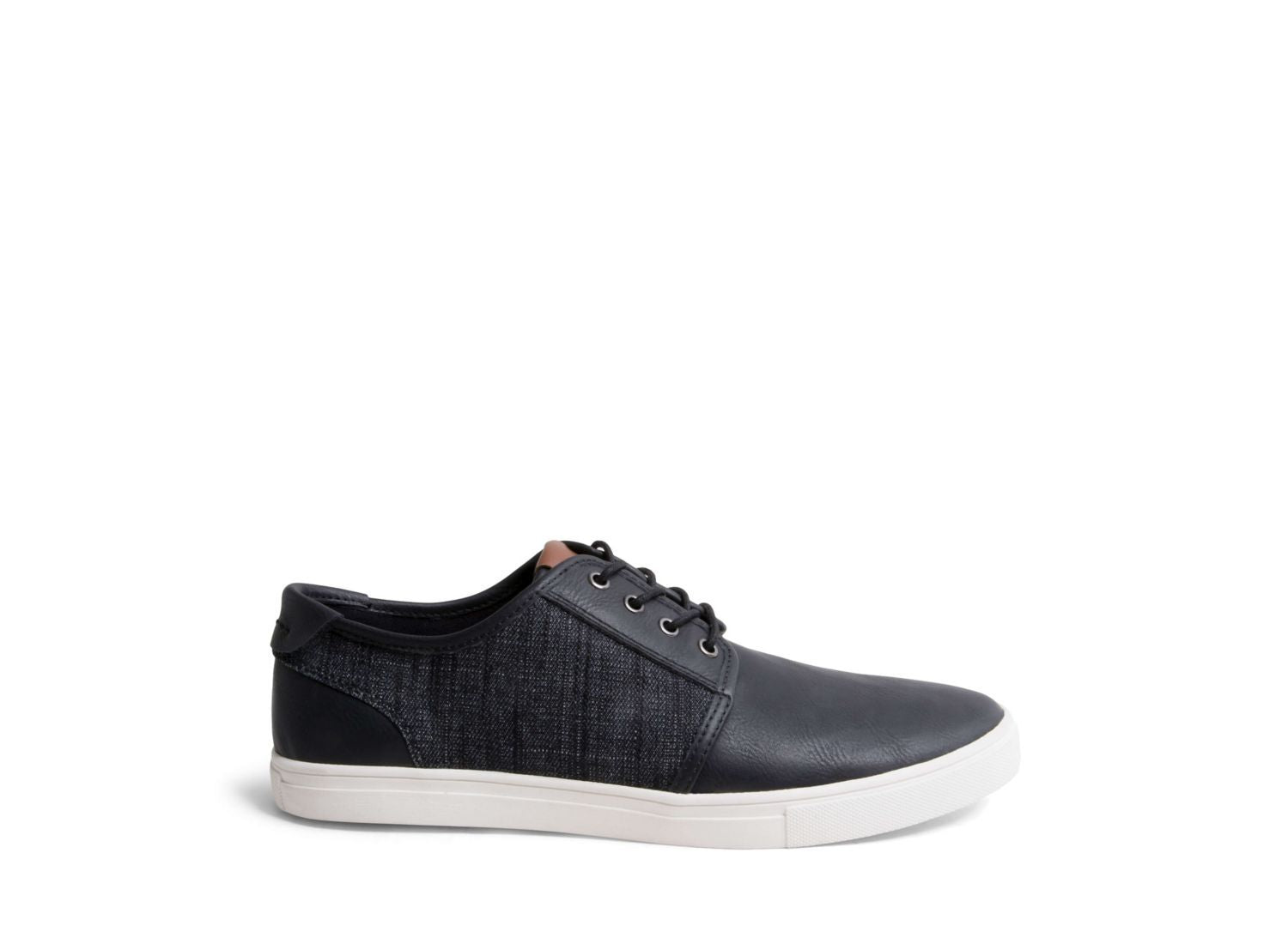 TRACERR BLACK MULTI - Shoes - Steve Madden Canada