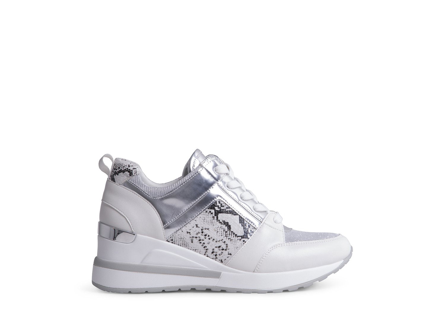 WHOA WHITE SYNTHETIC - Shoes - Steve Madden Canada