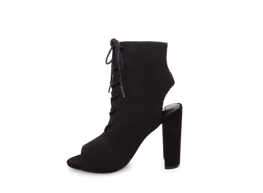 CAPTURE BLACK - Shoes - Steve Madden Canada
