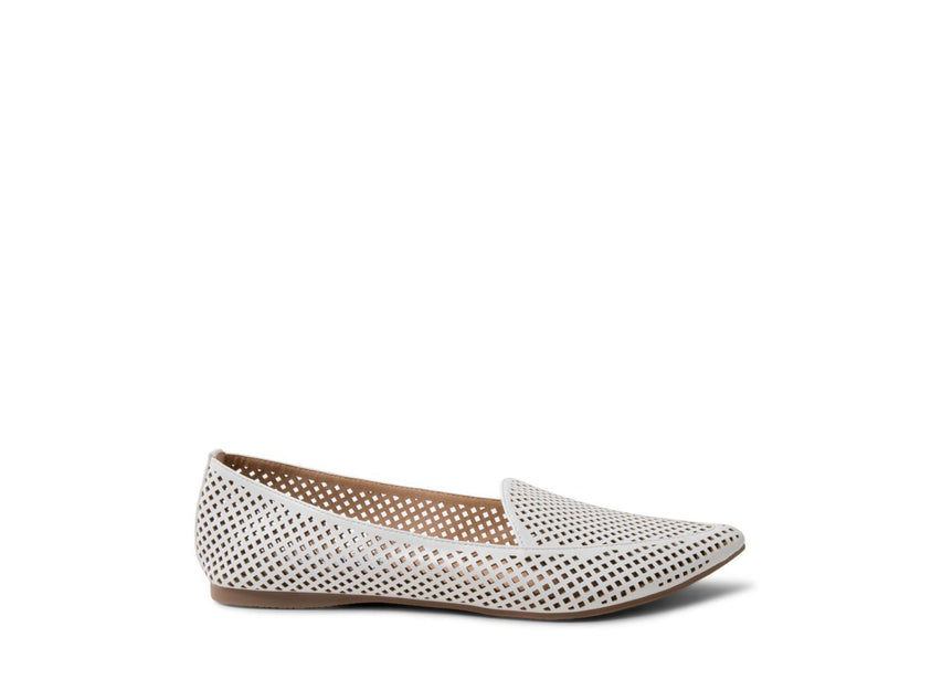 FLATTER WHITE - Shoes - Steve Madden Canada