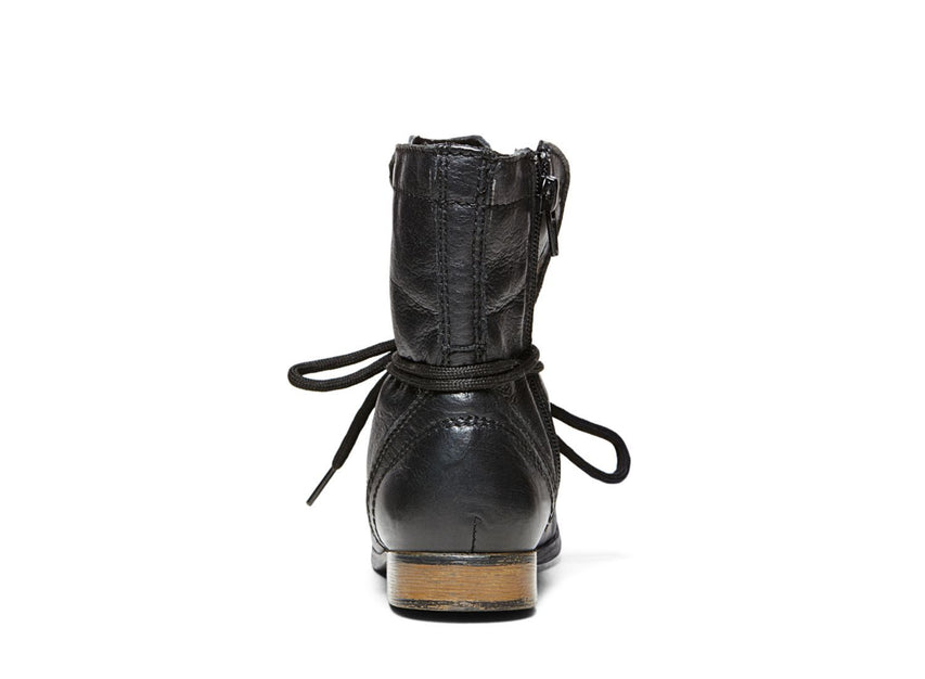 JTROOPA BLACK LEATHER - Shoes - Steve Madden Canada