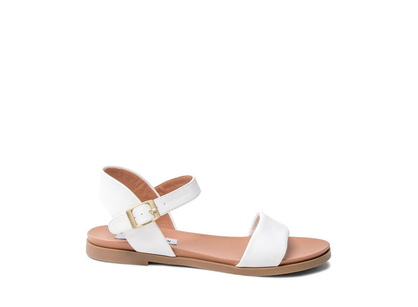 DAELYN WHITE -  - Steve Madden Canada
